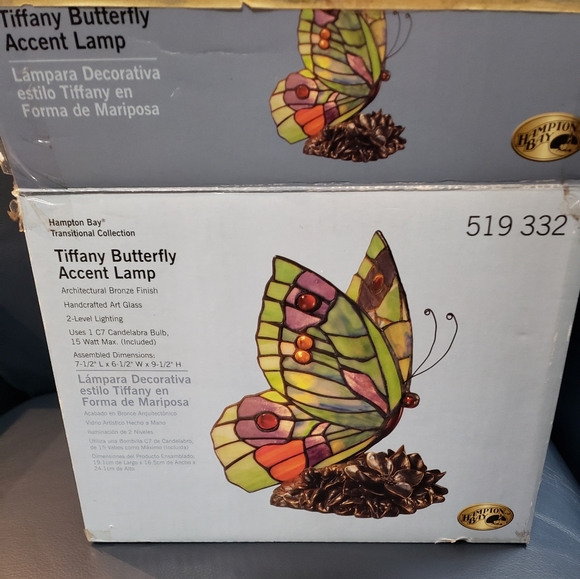 Tiffany butterfly accent lamp - Picture 4 of 5